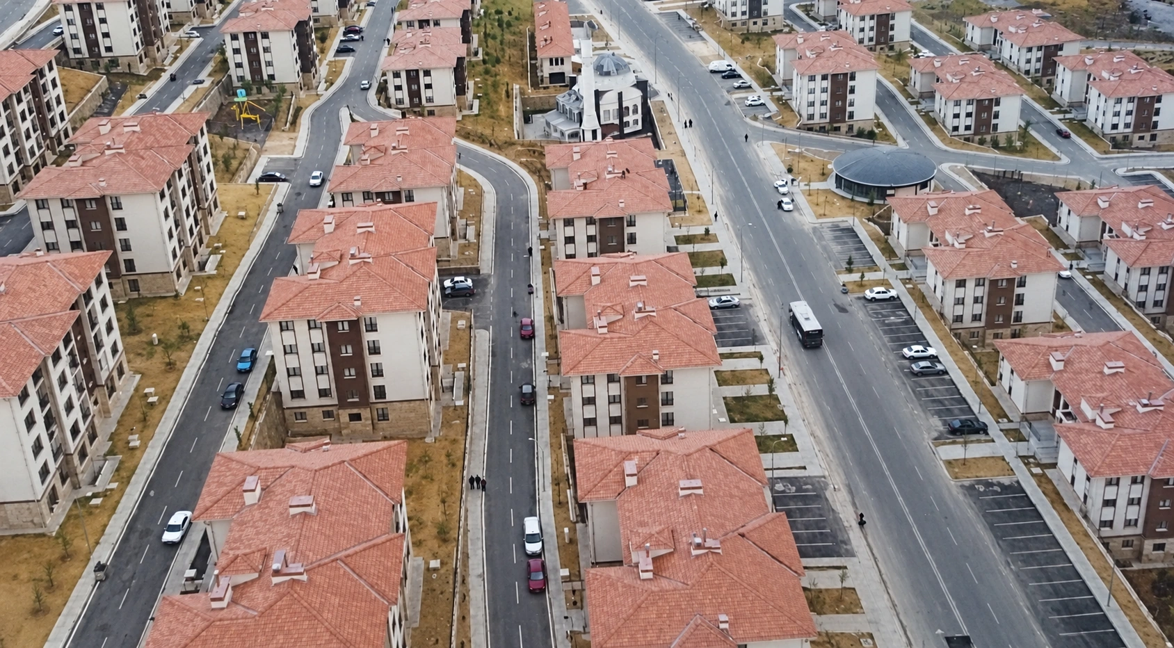 Yapay zekâ ile iyileştirilmiş proje görseli Elazığ Konutları